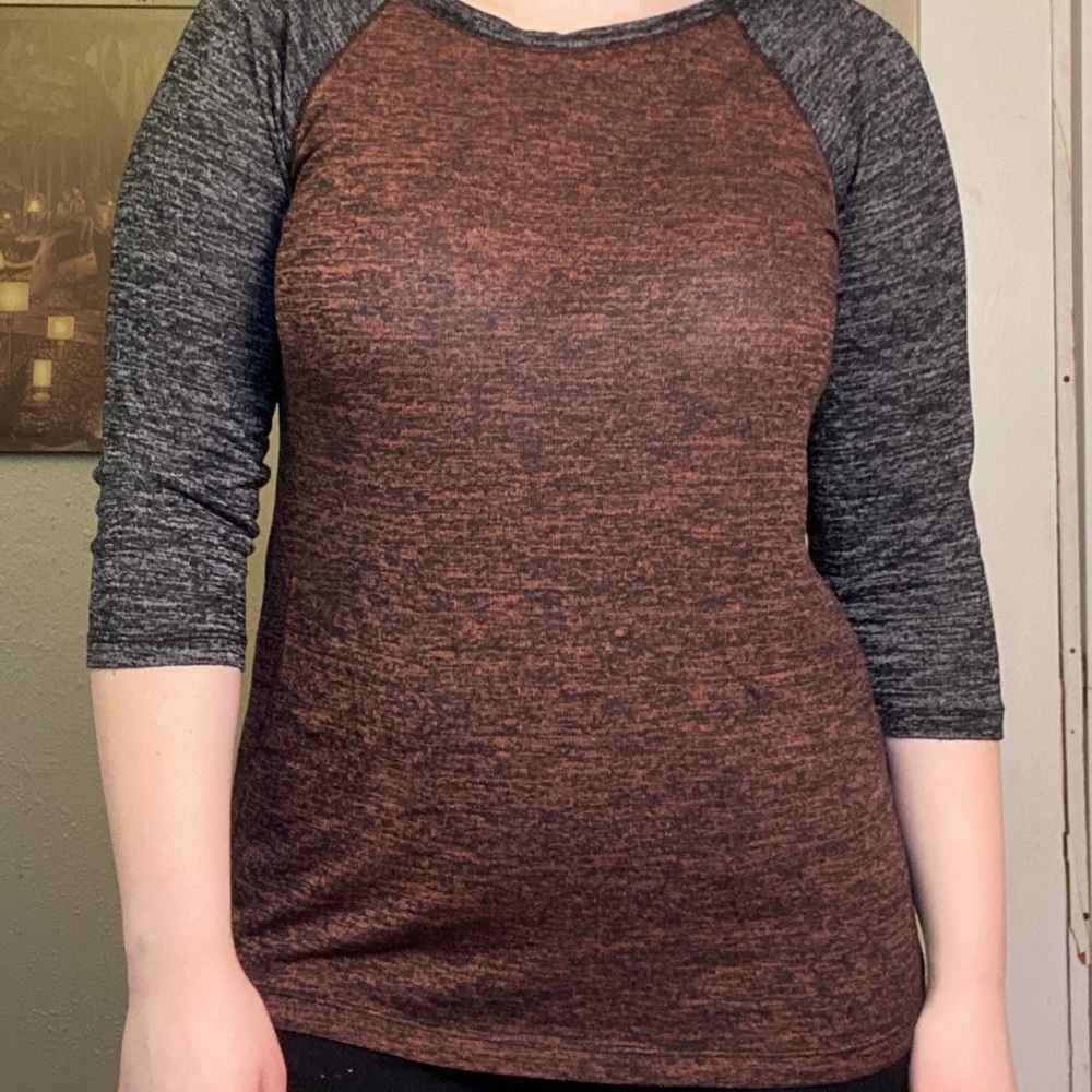 Vetra Teeze Color Block Long Sleeve